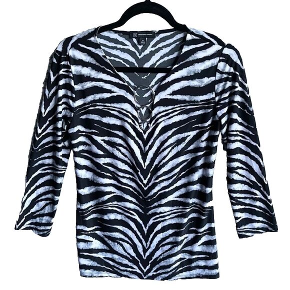 INC Y2K Top XS Animal Zebra Print Silver Metallic Rings V Neck Knit Black White - Picture 1 of 7
